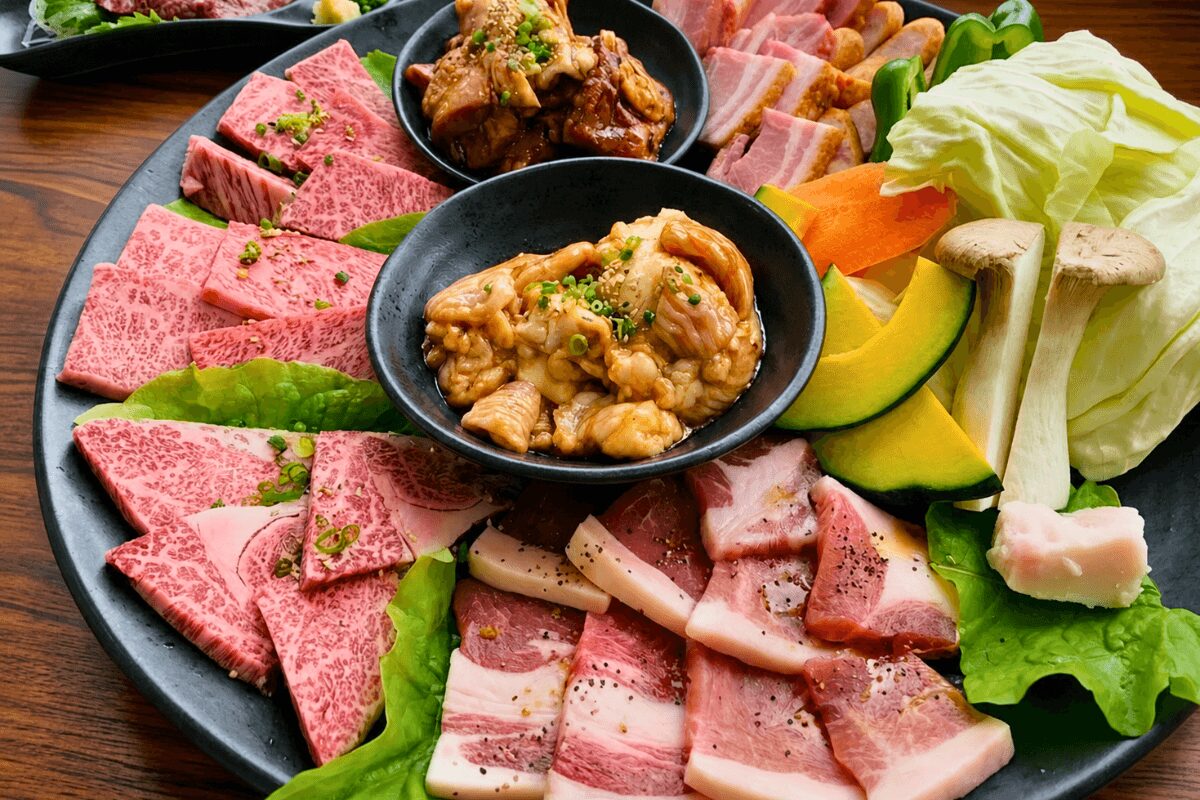 伊万里焼肉司で人気の焼肉盛り合わせ